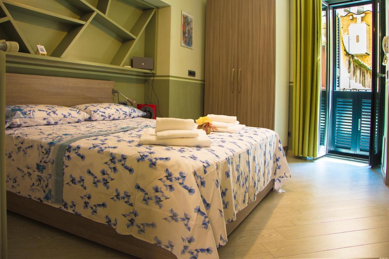 ナポリ Alma Megaris Bed & Breakfast エクステリア 写真